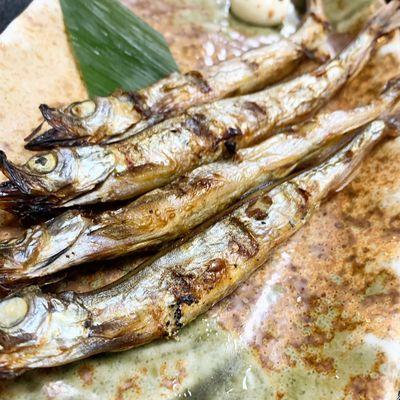 Shishamo (grilled smelt fish)