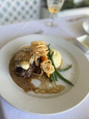 Peppercorn crusted filet mignon