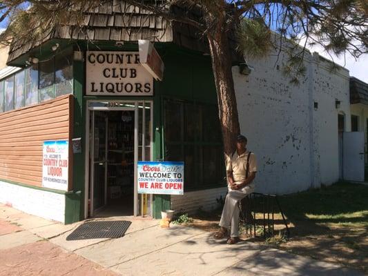 Country Club Liquors