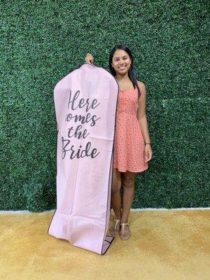 Super cute dress bag! Will be great for photo ops on my wedding day :)