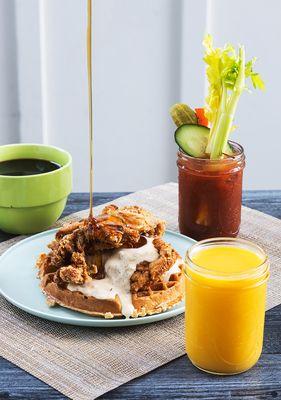 Mama's Famous Chicken 'n Waffles with Tutt's buttermilk fried chicken & homemade waffle.
Mama's country gravy and maple syrup.