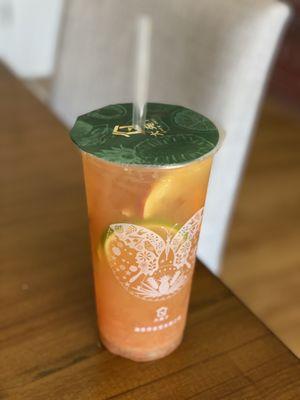 Dayung's Fresh Fruit Tea ($5.29)