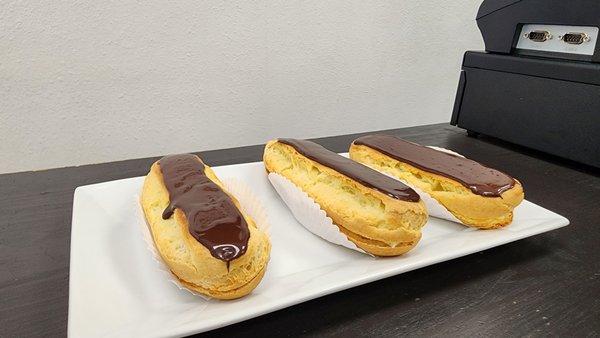 Vanilla Custard Eclairs