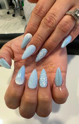 Love snowflakes nail design at Onyx Nails in National City. Call us at 858-999-9979 to schedule your appointment. Walk-in welcome!