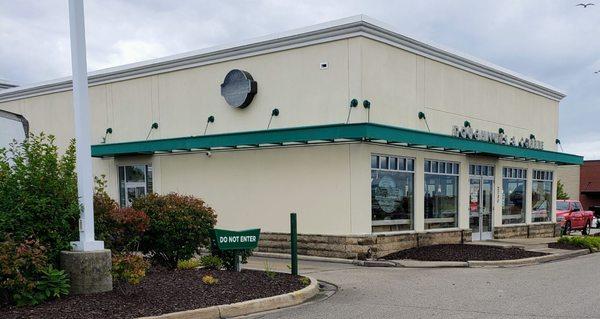 Storefront for Krispy Kreme Grand Rapids