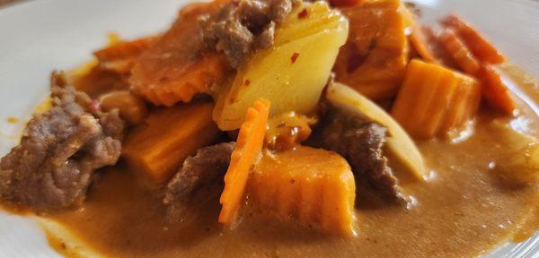 Massaman Curry w Beef (+carrots)