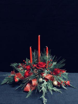 Fresh Arrangement: Christmas Centerpiece