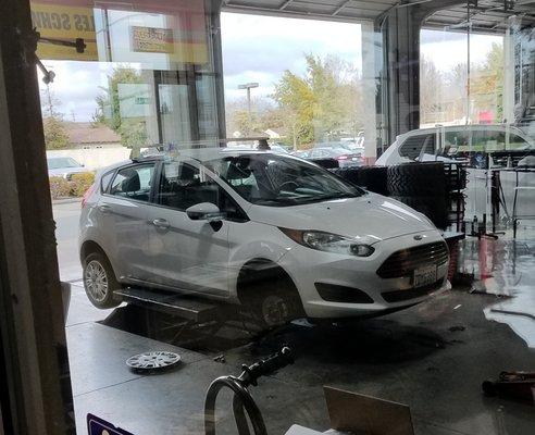 My 2014 Ford Fiesta SE 1.0 Ecoboost getting 2 new front tires.