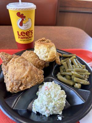 Lee's Famous Recipe Chicken