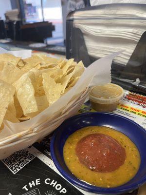 Tomatillo & regular salsa