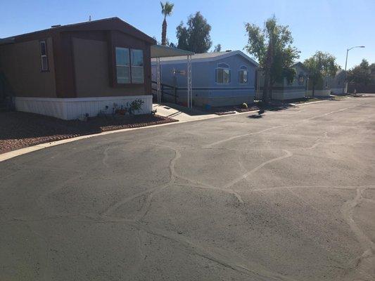 Large streets which are wonderfully paved and sealed make it very safe/easy to get around the neighborhood.