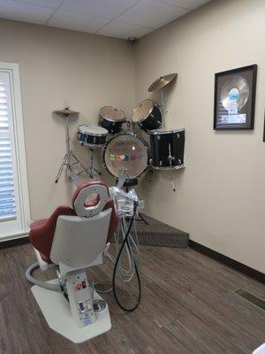 Music is a part of our daily life here at 
Dr. Woo's Sebastopol office!