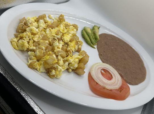 Plato de Almuerzo (Papa C/Huevo)