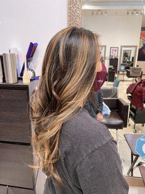 Balayage by Uni! 3 hours of work!