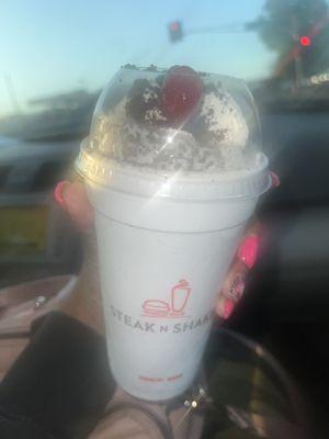 Oreo cookies n cream shake