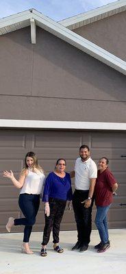 Happy family and great closing in a new construction. Port Saint Lucie . FL