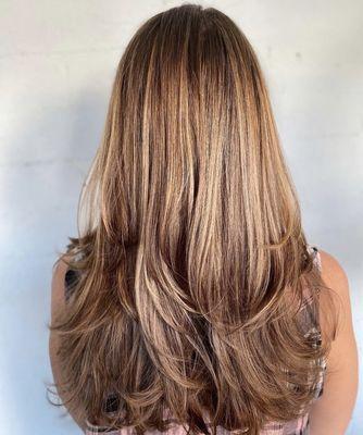 Long, healthy layers with movement and volume.