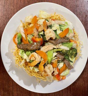 Crispy Egg Noodles with Shrimp, Pork & Vegetables