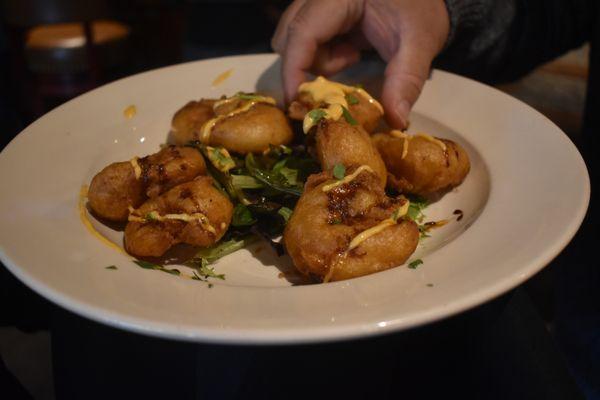 Crispy Shrimp with Sriracha Aioli