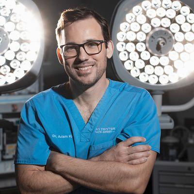 Dr. Adam Kinal is a top lipo doctor in Orlando that specializes in numerous body sculpting procedures to help patients remove unwanted fat.