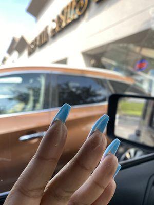 nails