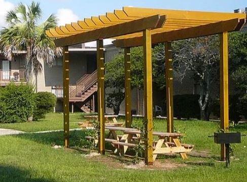 Courtyard area for picnic, relaxing and children to play.