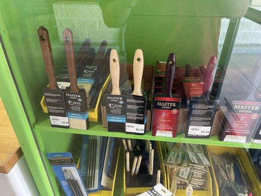 Paint brush selection