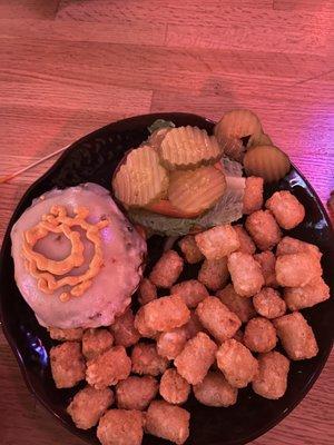 The turkey burger with tater tots