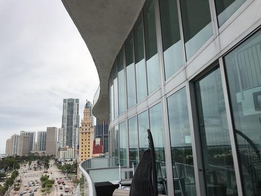 Condominium Loft in downtown Miami. Exterior window cleaning. Miami Window Washers