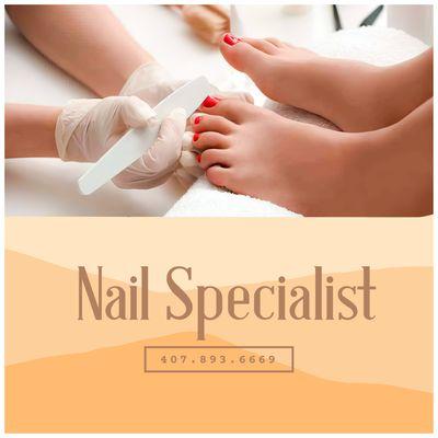 Our professional nail technician trainers are providing you with the on-hand tips, tricks and tools of the trade.