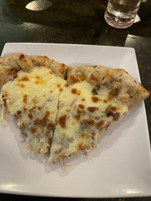 Philly cheesesteak pizza