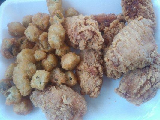 8 wings and fried okra