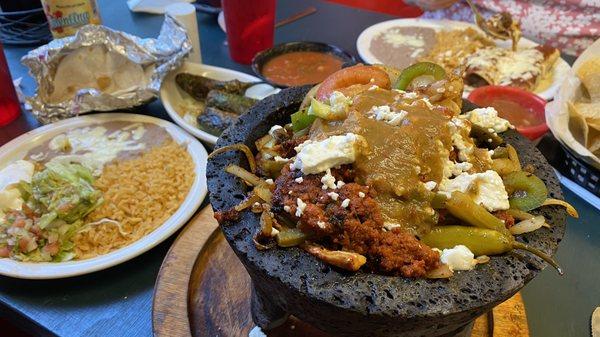 Molcajete mixto and chile torreados