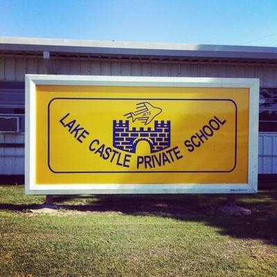 Lake Castle Private School