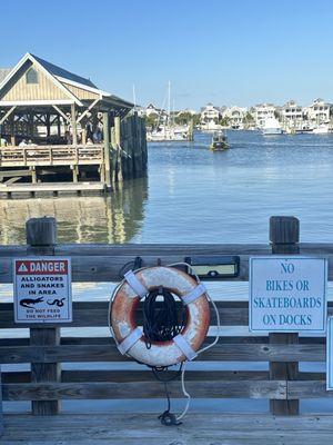 Outdoor Dining Marina Overlook