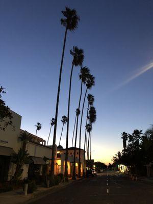 Morning on Anacapa street.