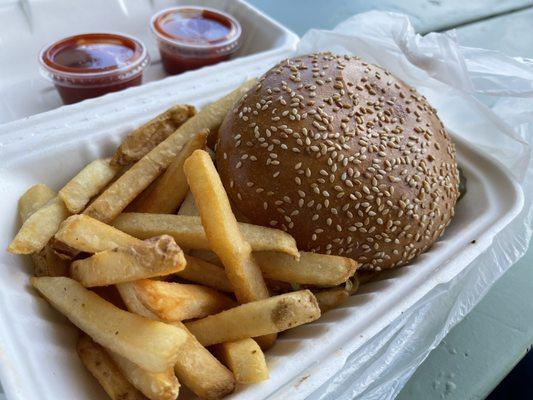 cheeseburger and fries to go