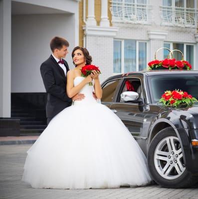 Personal chauffeur services, limo transportation, town car transportation are perfect for your wedding day...