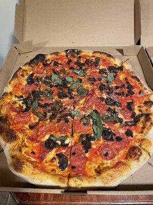 Soppressata & Mushroom Pizza