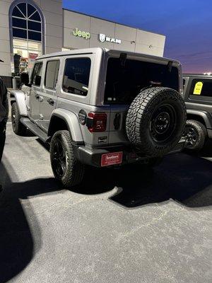 2021 Jeep Wrangler Unlimited Sahara Altitude