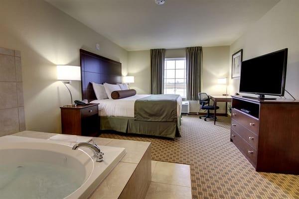 Cobblestone Hotel Whirlpool Suite