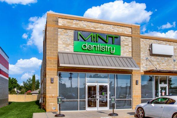 Mint Dentistry Grand Prairie exterior