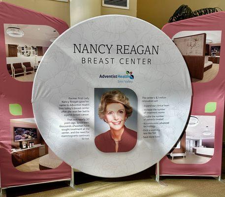 Large poster front Nancy Reagan