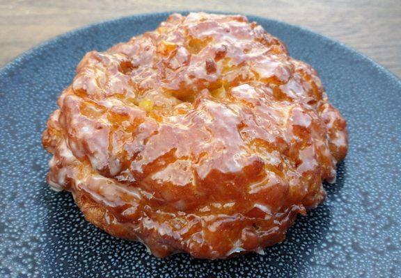 Glaze 'n Daze Donuts 11/28/2020: Apple Fritter with Honey Glaze