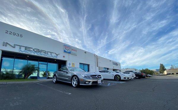 ANOTHER BEAUTIFUL DAY AT INTEGRITY MOTORCARS IN SUNNY YORBA LINDA