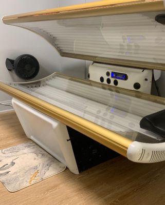 20 min UV bed stimulates melanin production