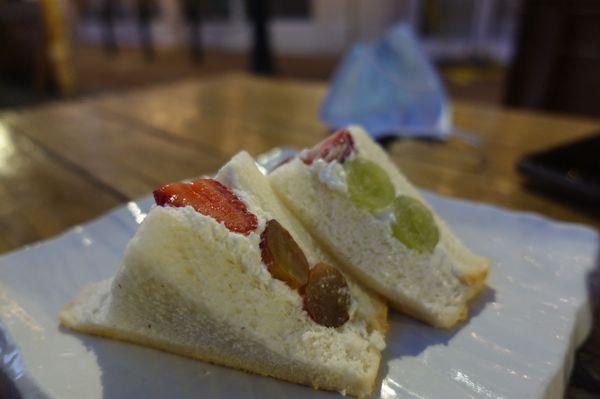 Fruit sando