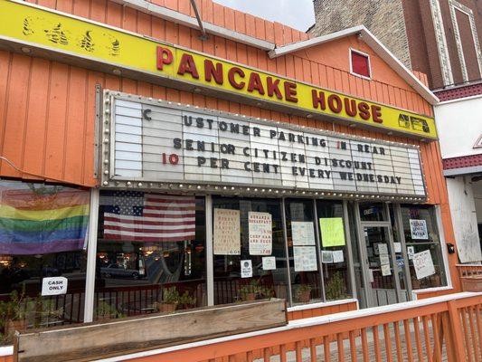 Patsey's pies from shameless