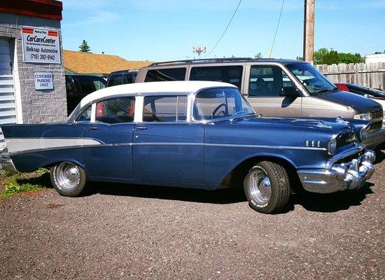 New motor in this awesome '57 Chevy Bel Air!