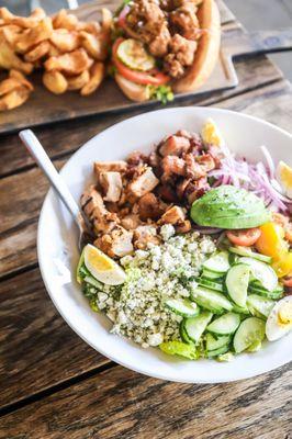 The Cobb Salad does not dissapoint.